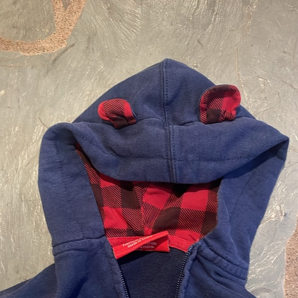 Cute Bear Sweatshirt - Picture 4 of 5